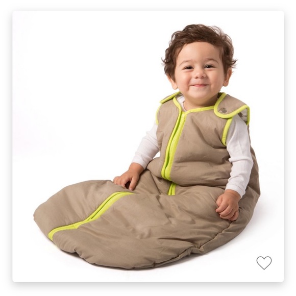 EUC Baby Dee Dee Sleep Nest in gray and pink - Picture 8 of 8